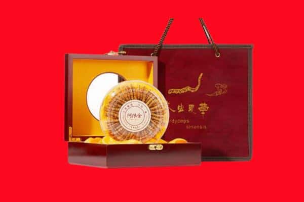 收购资讯:李沧区回收冬虫夏草是按克吗